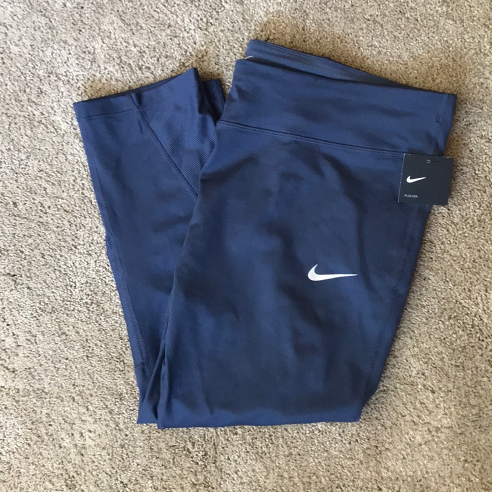 Nike Capri Yoga Pants